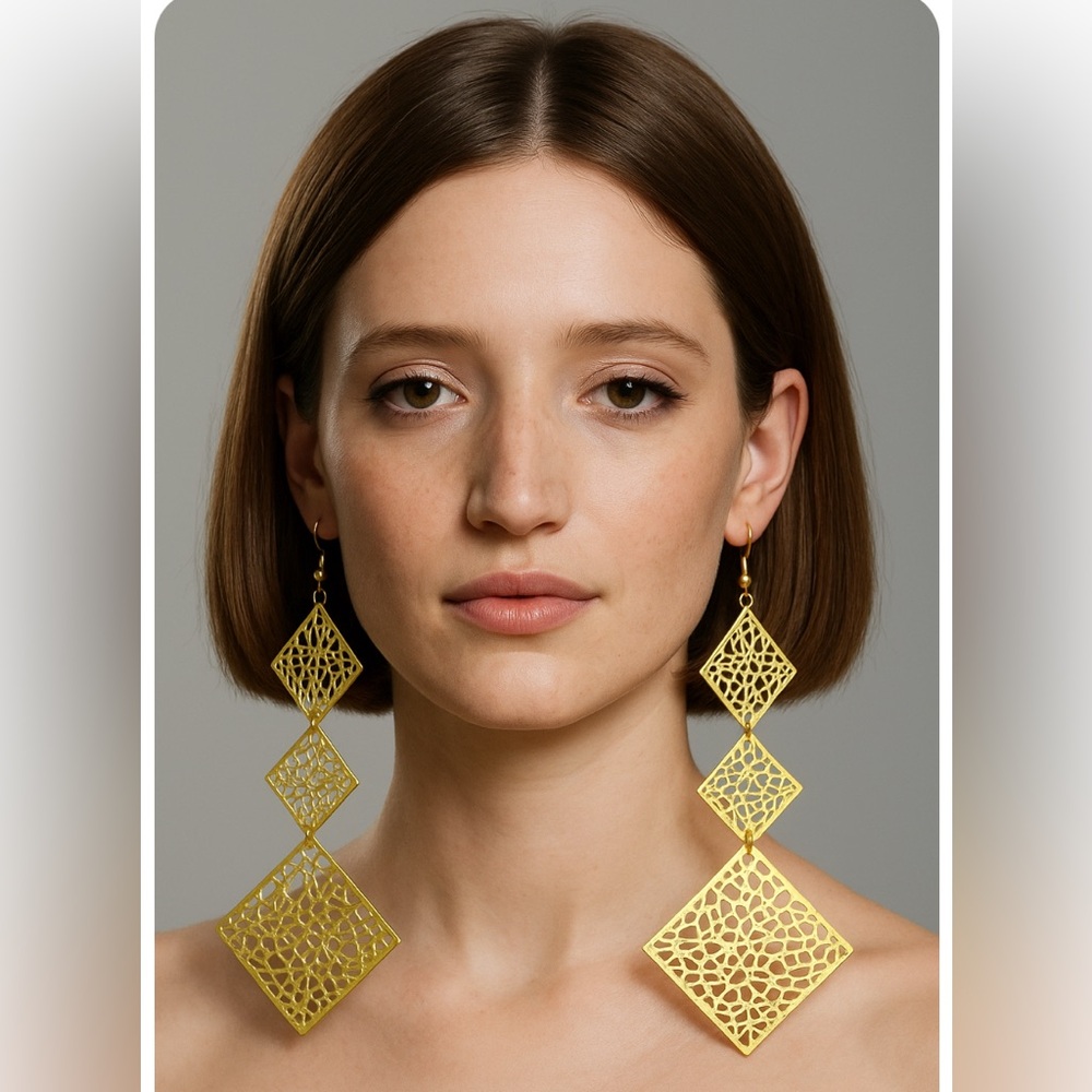 Elegant Gold Dangle Earrings